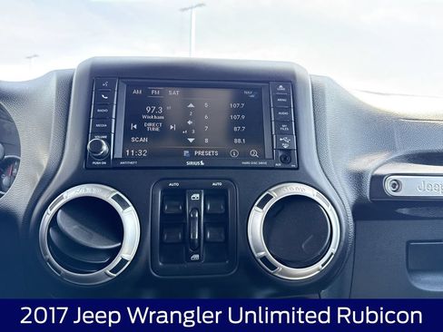 Used 2017 Jeep Wrangler Unlimited Rubicon w/ Cold Weather Group AWD/4WD image 10