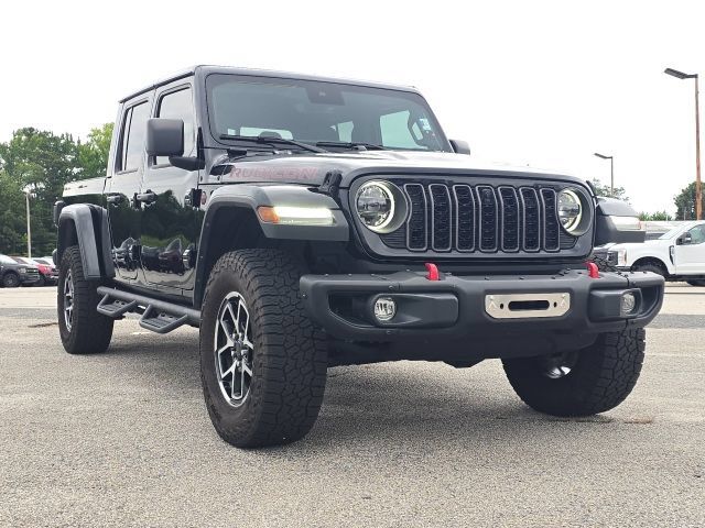 Used 2024 Jeep Gladiator Rubicon AWD/4WD image 7