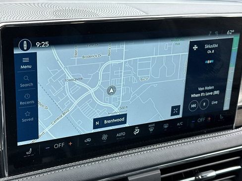 Used 2025 Lincoln Corsair FWD w/ Rear Removable Package Tray image 17