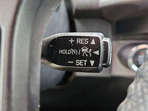 Used 2022 Toyota Tacoma SR5 image 18