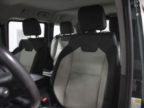 Used 2024 INEOS Grenadier AWD/4WD image 4
