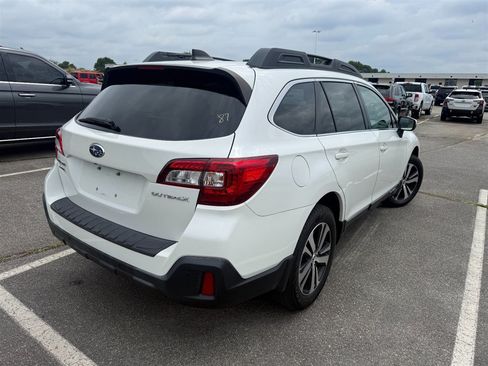 Used 2019 Subaru Outback 2.5i Limited AWD/4WD image 2
