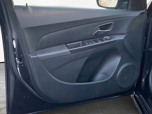 Used 2015 Chevrolet Cruze LT image 20