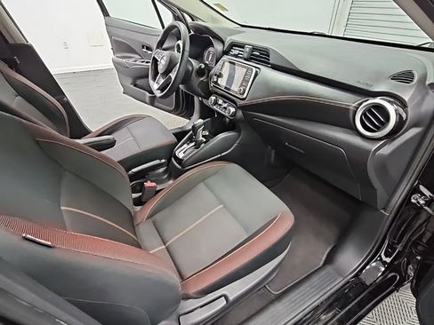 Used 2021 Nissan Versa SR w/ Convenience Package image 31