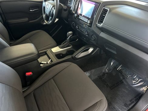 Used 2023 Nissan Frontier SV AWD/4WD image 14