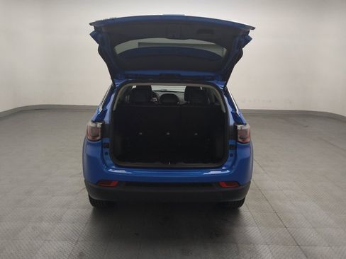 Used 2020 Jeep Compass Latitude AWD/4WD image 29