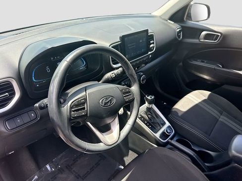 Certified 2023 Hyundai Venue SEL w/ Cargo Package FWD image 9