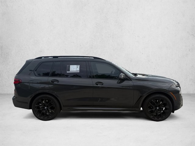 Used 2026 BMW X7 xDrive40i w/ M Sport Package AWD/4WD image 4