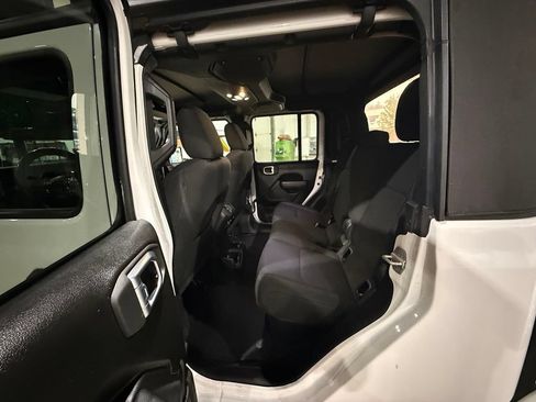 Used 2022 Jeep Gladiator Sport AWD/4WD image 23