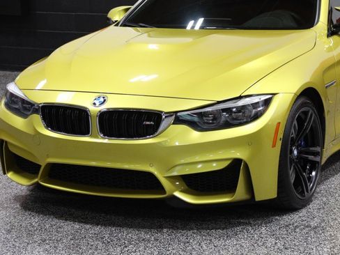 Used 2019 BMW M4 Coupe w/ Executive Package RWD image 14