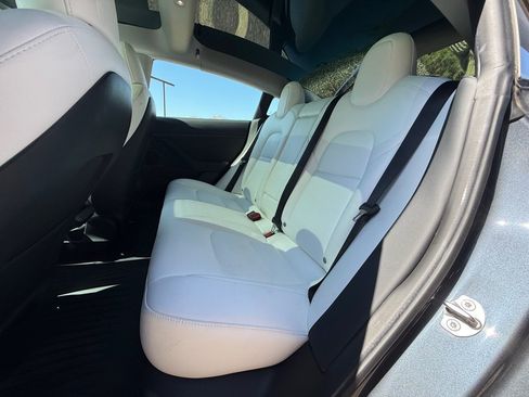 Used 2022 Tesla Model 3 Performance AWD/4WD image 13