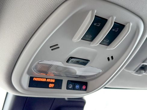 Used 2024 Chevrolet Trax ACTIV w/ Sunroof Package image 33