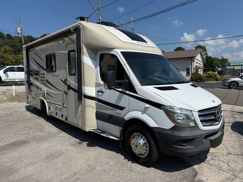 Used 2015 Mercedes-Benz Sprinter 3500 image 3