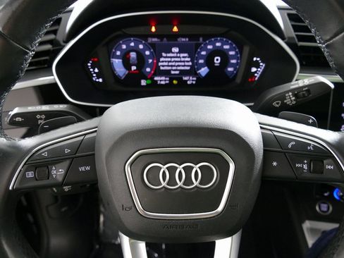 Used 2024 Audi Q3 2.0T Premium image 17