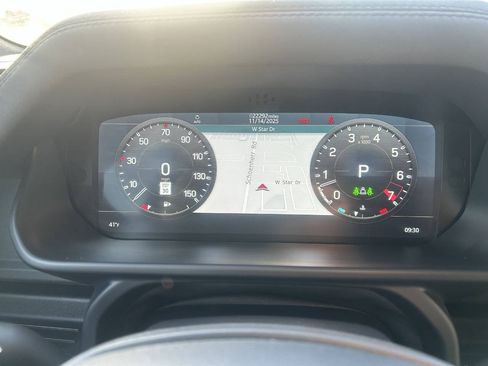 Used 2022 Land Rover Defender 90 X-Dynamic S image 15