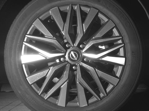 Used 2025 Nissan Altima 2.5 SV FWD image 13
