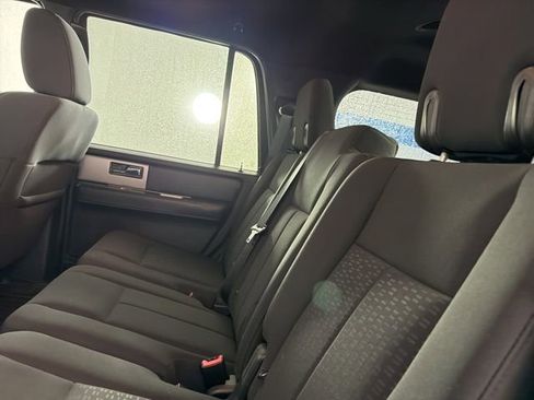 Used 2015 Ford Expedition XLT RWD image 13