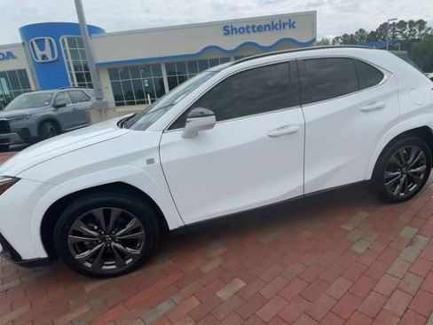 Used 2023 Lexus UX 250h F Sport w/ Accessory Package (Z1) FWD image 6