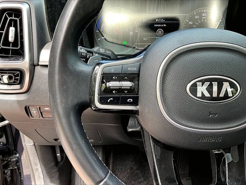 Used 2021 Kia Sorento EX FWD image 10
