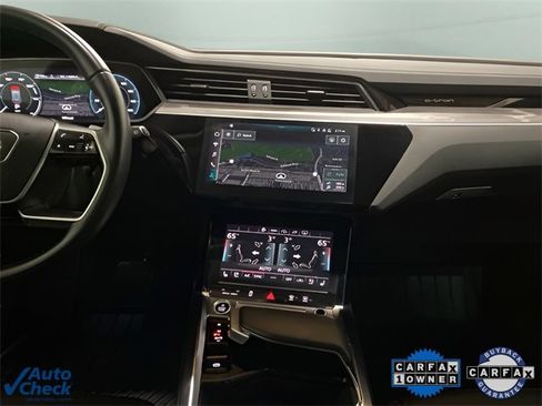 Used 2023 Audi e-tron Premium Plus w/ Premium Plus Package image 19