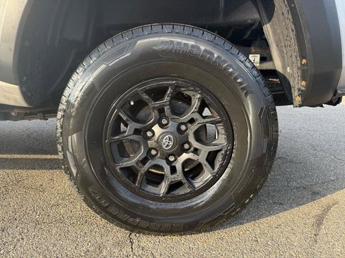 Used 2019 Toyota Tacoma SR w/ SX Package image 24