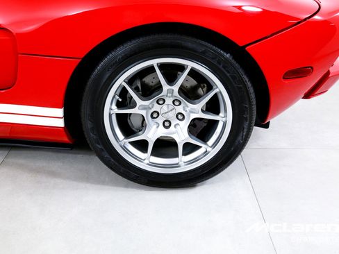 Used 2005 Ford GT image 26