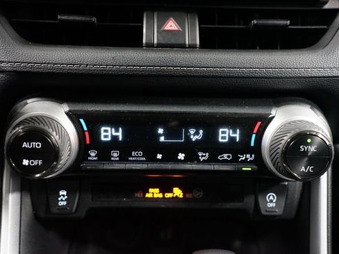 Certified 2024 Toyota RAV4 XLE image 20