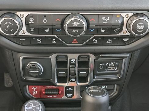 New 2026 Jeep Gladiator Rubicon AWD/4WD image 16