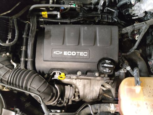 Used 2020 Chevrolet Trax LS w/ Tint and Cruise Package image 30