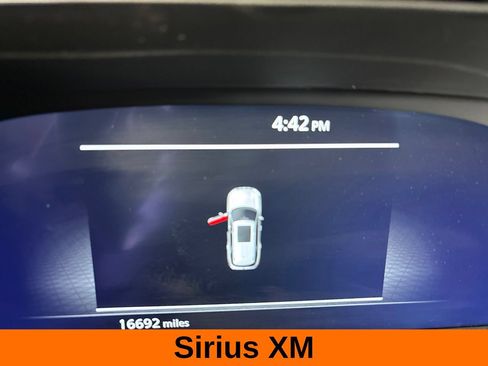 Used 2025 Nissan Pathfinder Platinum FWD image 17