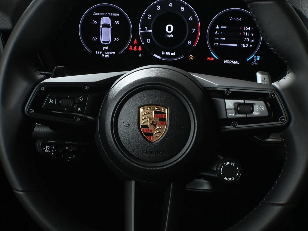 Used 2026 Porsche Cayenne AWD/4WD image 19