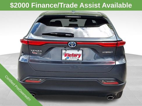 Used 2022 Toyota Venza LE AWD/4WD image 5
