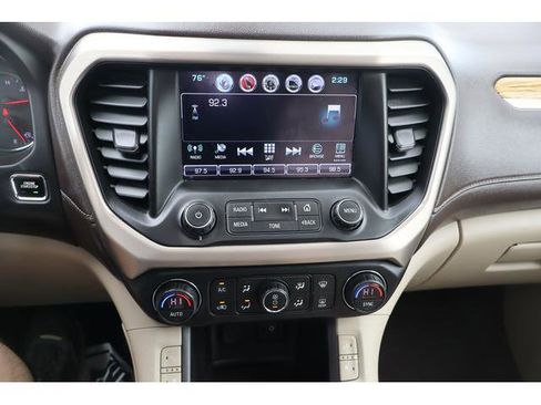 Used 2017 GMC Acadia Denali w/ Technology Package FWD image 15