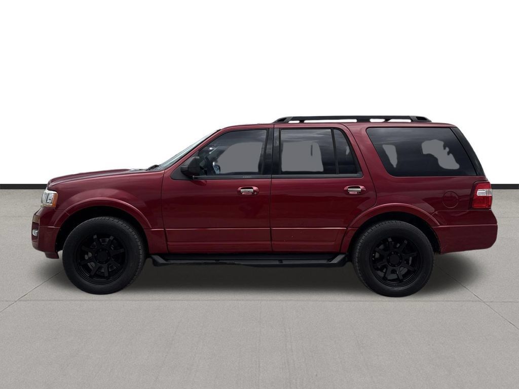 Used 2015 Ford Expedition XLT w/ Equipment Group 202A RWD image 8