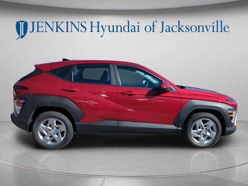 New 2026 Hyundai Kona SE FWD image 2