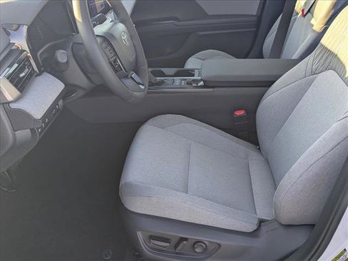 New 2026 Toyota Camry LE FWD image 4