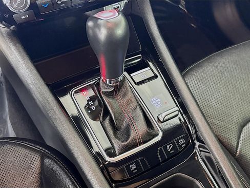 Used 2022 Jeep Compass Trailhawk w/ Trailhawk Elite Group image 19