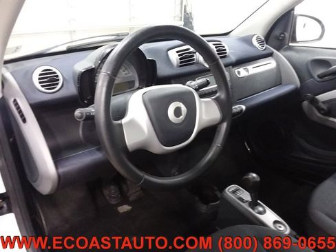 Used 2013 smart fortwo pure image 9