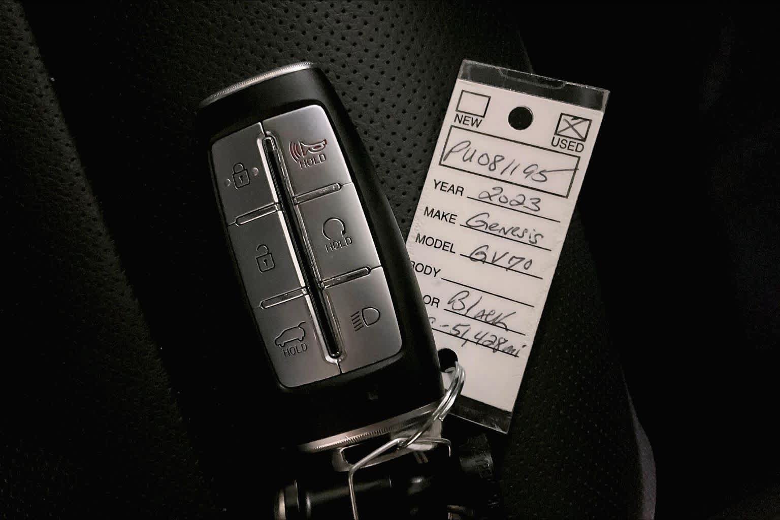 Used 2023 Genesis GV70 2.5T AWD/4WD image 13