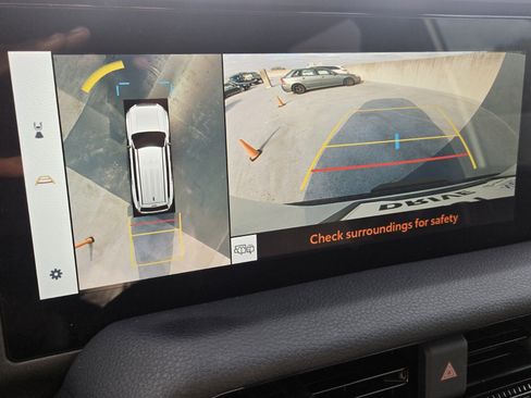 Used 2024 Toyota Land Cruiser image 19