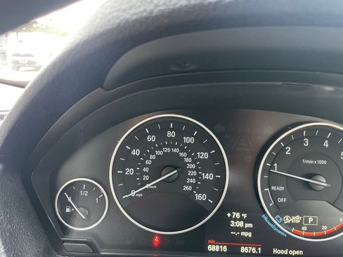 Used 2013 BMW 320i Sedan image 16