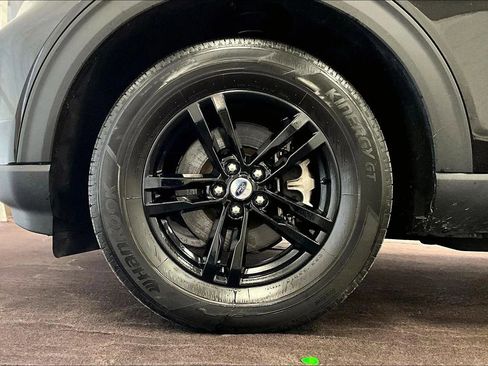 Certified 2023 Ford Explorer XLT w/ Equipment Group 202A image 8