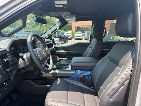New 2026 Ford F150 Lariat w/ Equipment Group 501A Mid AWD/4WD image 11