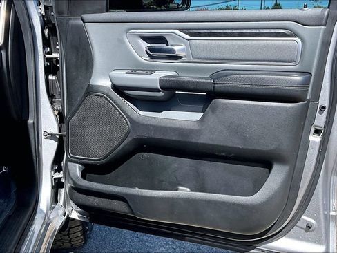 Used 2020 RAM 1500 Big Horn AWD/4WD image 23
