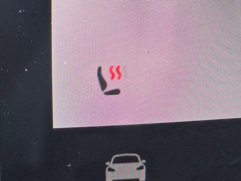 Used 2020 Tesla Model Y Long Range image 6