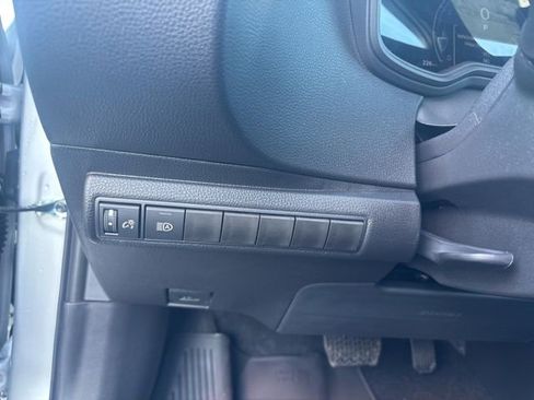 Used 2026 Toyota Corolla SE FWD image 11