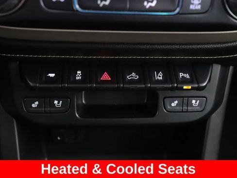 Used 2021 GMC Canyon Denali AWD/4WD image 4