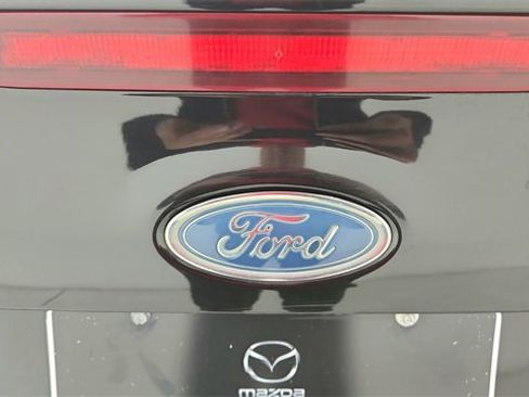 Used 2016 Ford Focus SE image 12