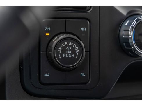 Used 2024 Ford F150 Lariat w/ FX4 Off-Road Package image 28