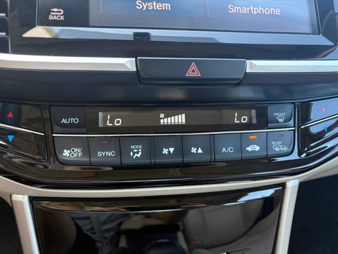 Used 2017 Honda Accord EX-L image 13